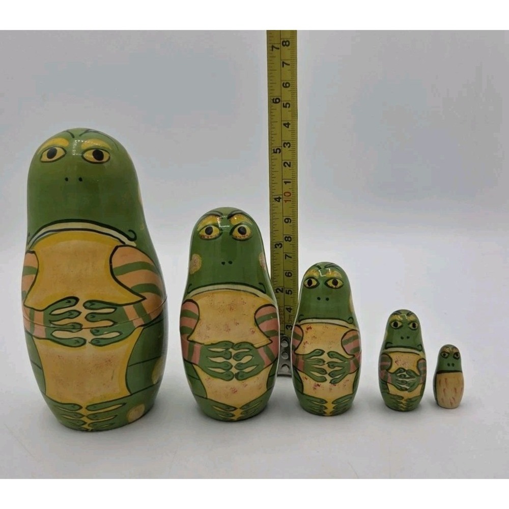 Made In India Frog Nesting Dolls 5 Piece Hand Painted Whimsical Russian - Picture 3 of 5